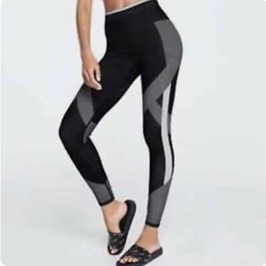 PINK Victoria’s Secret | Cool & Comfy Leggings | Seamless | Size S